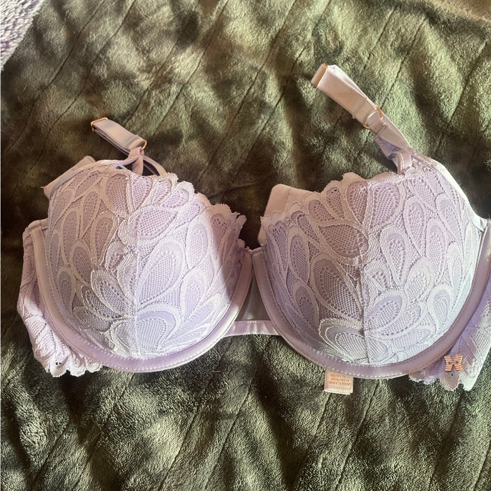 Victoria's Secret Lavender Lace Bra